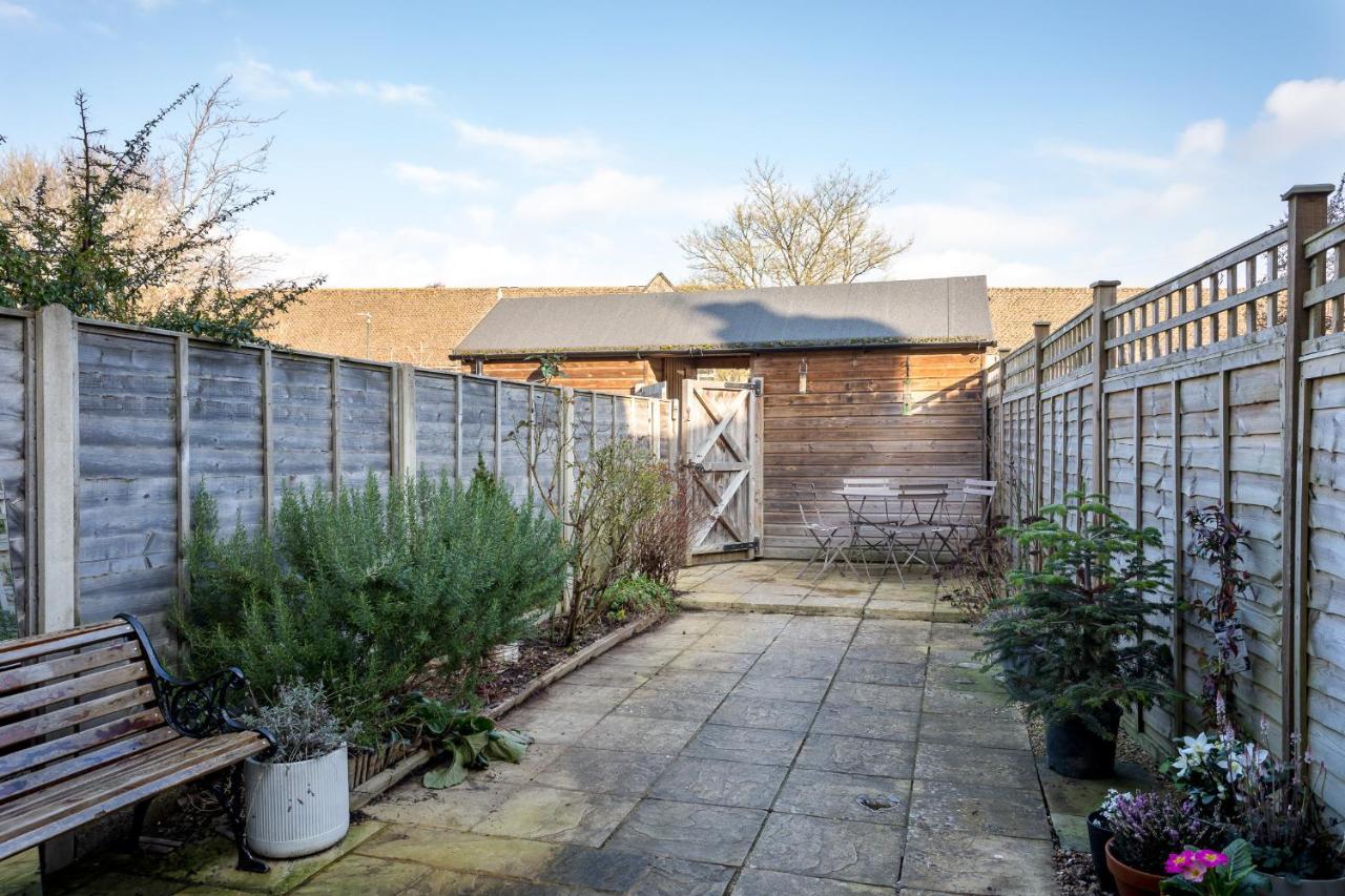 The Cottage Cirencester Exterior photo